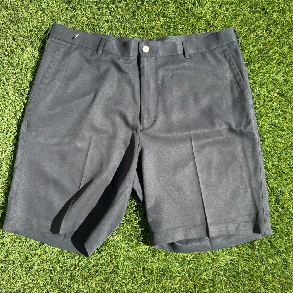 Peter Millar Wicking Shorts Black Size 38